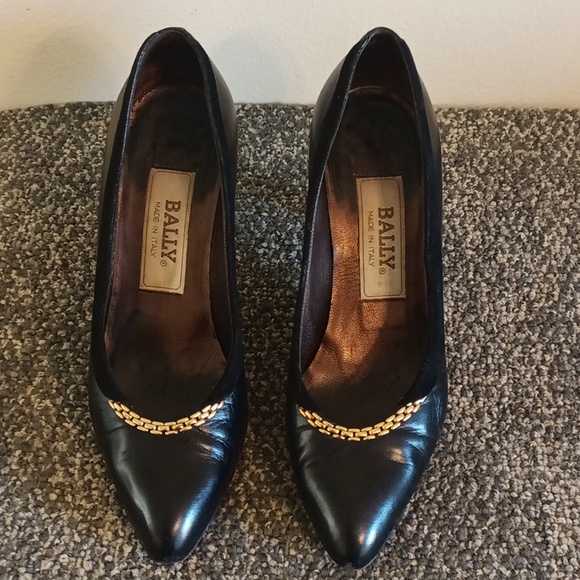 Bally Vintage Italian black leather pumps size 6 M - Picture 1 of 11